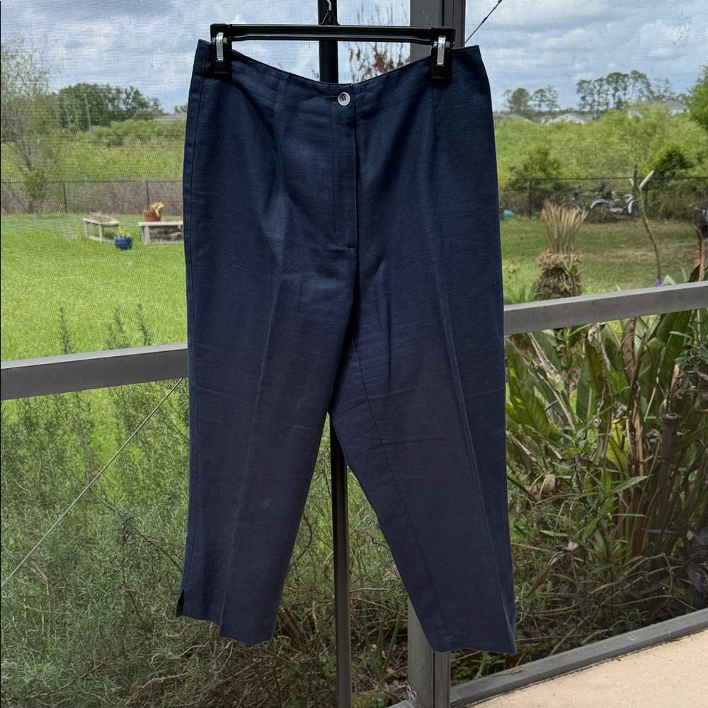 Liz Claiborne linen/cotton Navy Straight Crop Dress Pants